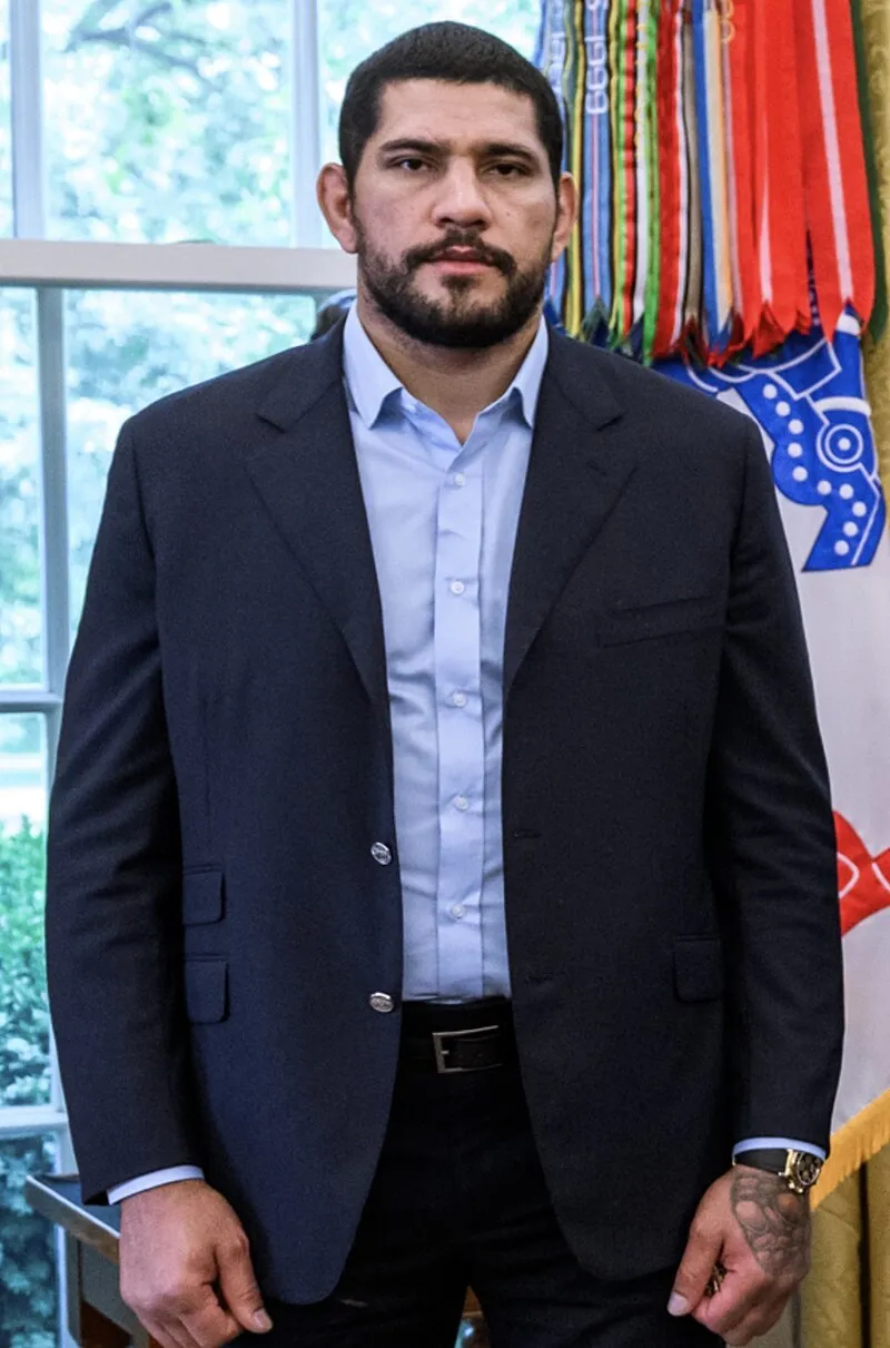 Alex Pereira Net Worth 2026 - The Kickboxing King's Dual-Champion Financial Ascension